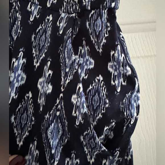 Comfy, Stretchy WHBM Jogger pants size S Like New - Picture 6 of 6